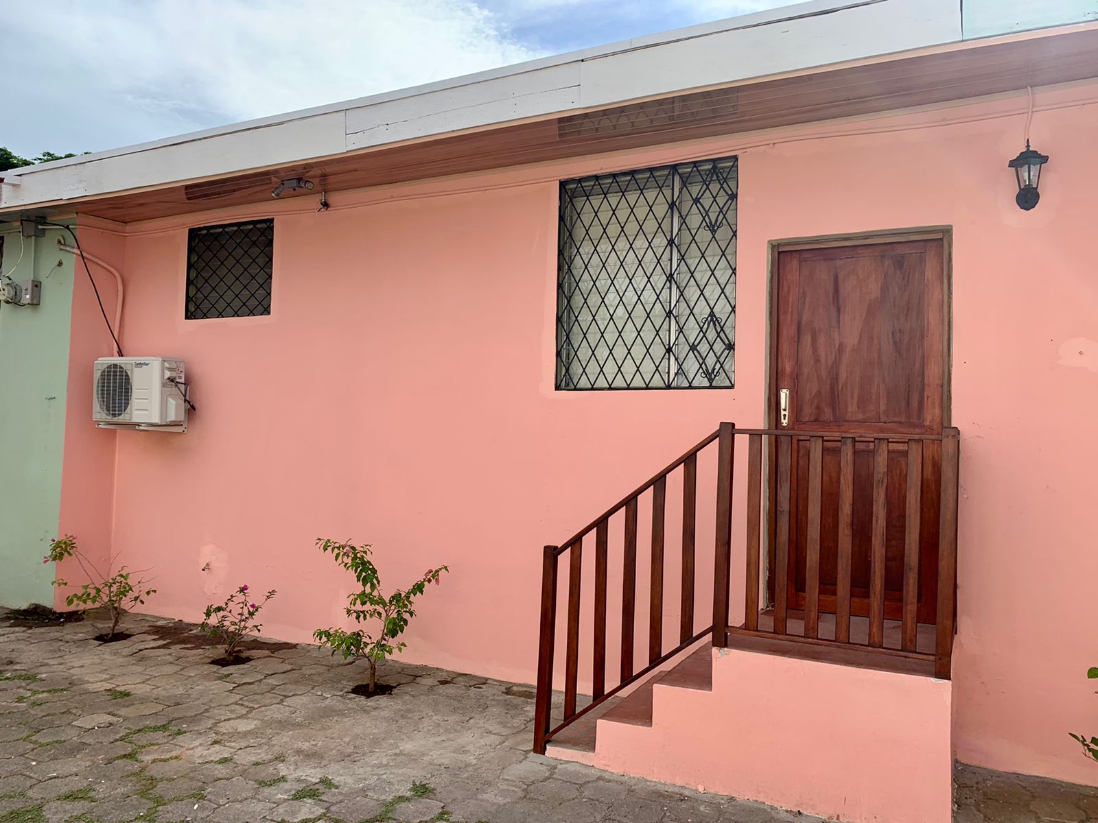 LOS ROBLES. BONITO APARTAMENTO AMUEBLADO CÉNTRICO EN AQUILER